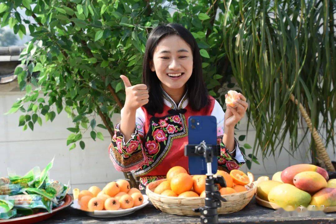"云南小花"开得很美_直播_马玲敏_团队