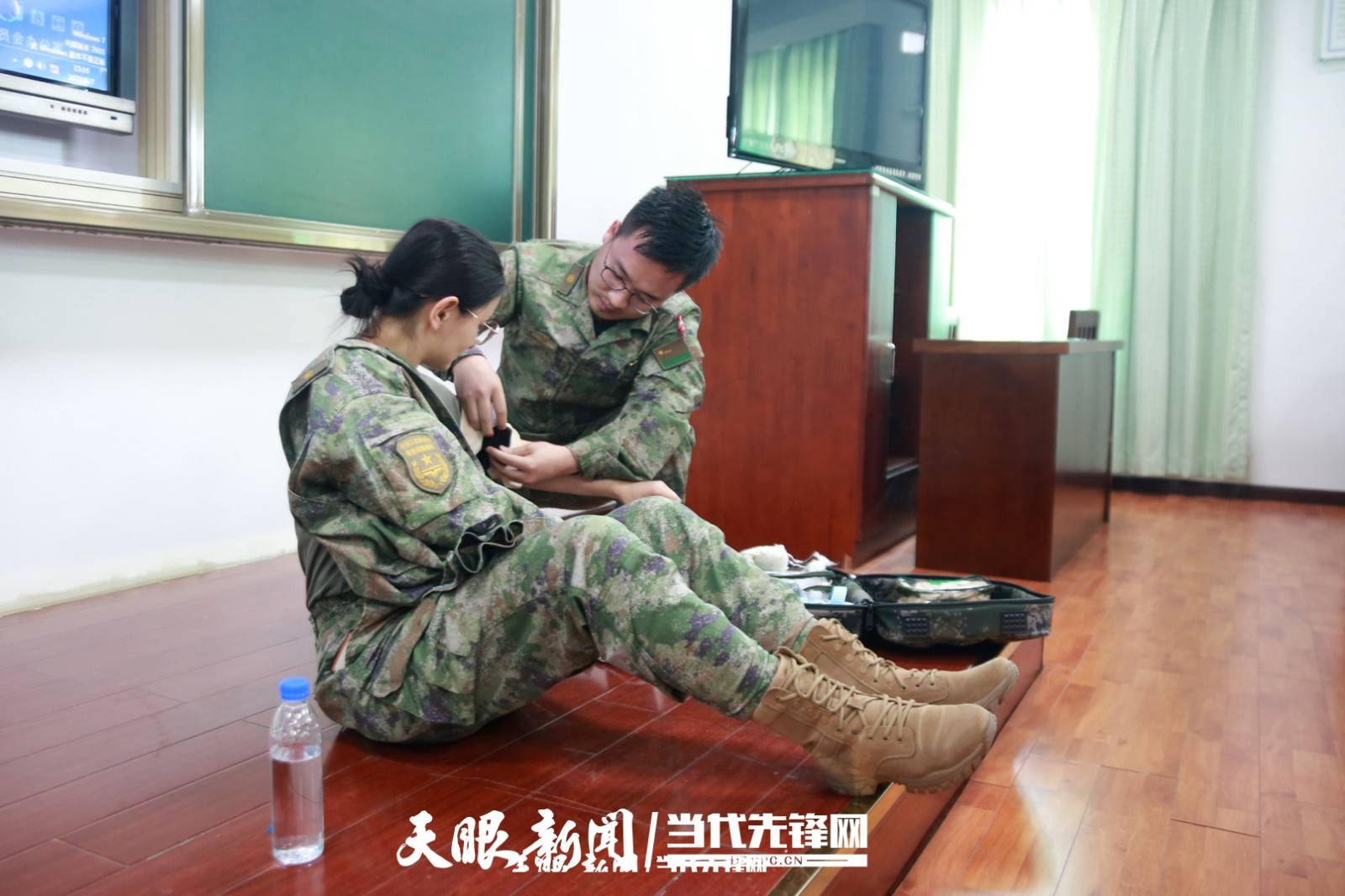武警贵州总队机动支队开展医疗救护培训