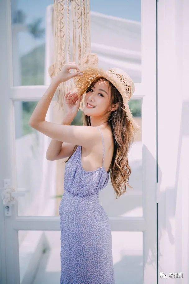 朱智贤收身成功 低胸露线派福利_真系_kg_阳光