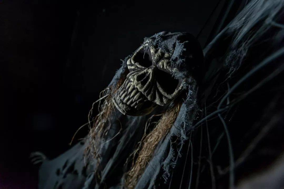 【资阳头条】超刺激/恐怖真人主题"鬼屋"惊现曼购中心二楼!