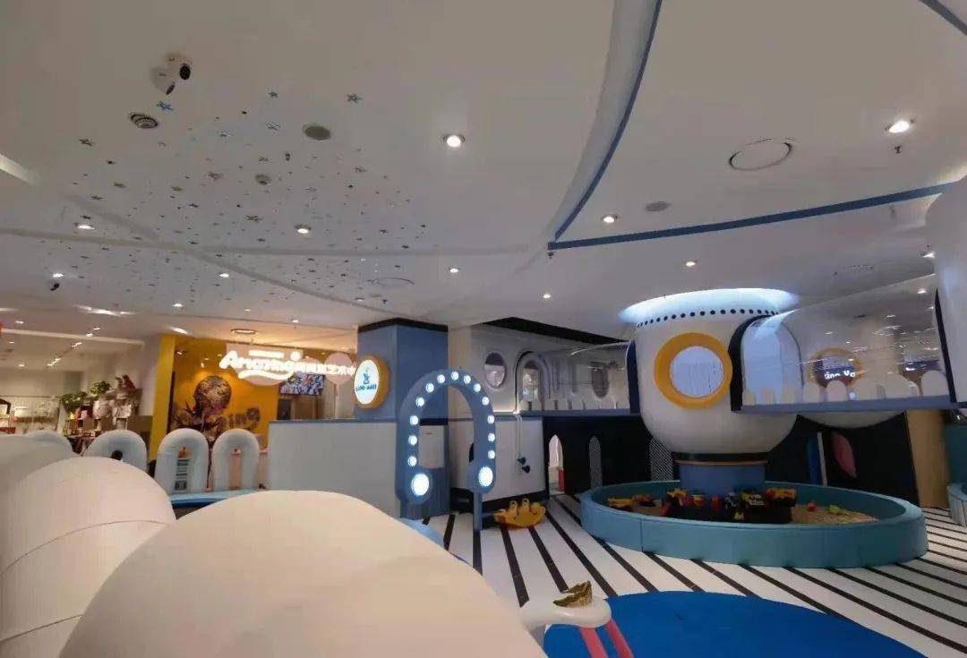 【蓝马乐园|3店通用】79元抢1大1小不限时通用亲子票!_蹦床_导航_小兵