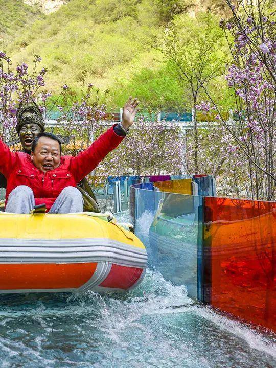 凭本人准考证助力高考,圆梦青春乐谷银滩01