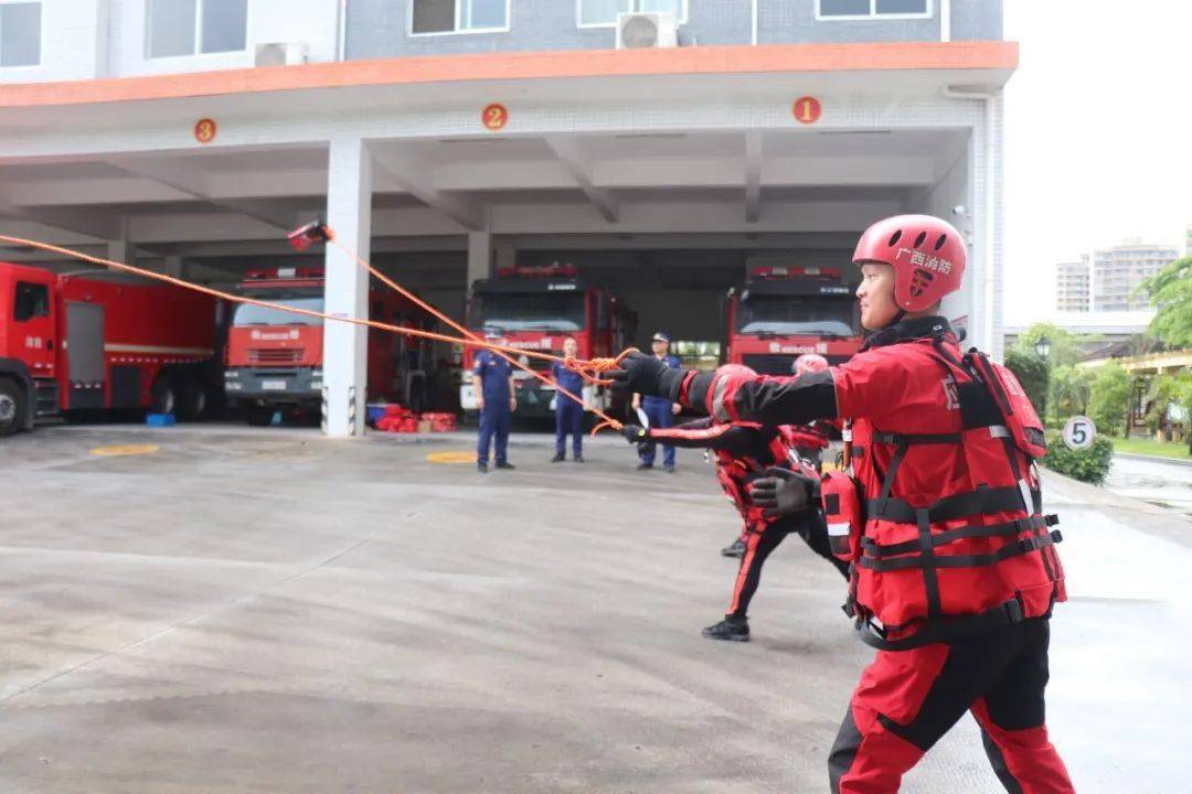 玉林消防全力做好"龙舟水"抗洪抢险救援准备工作