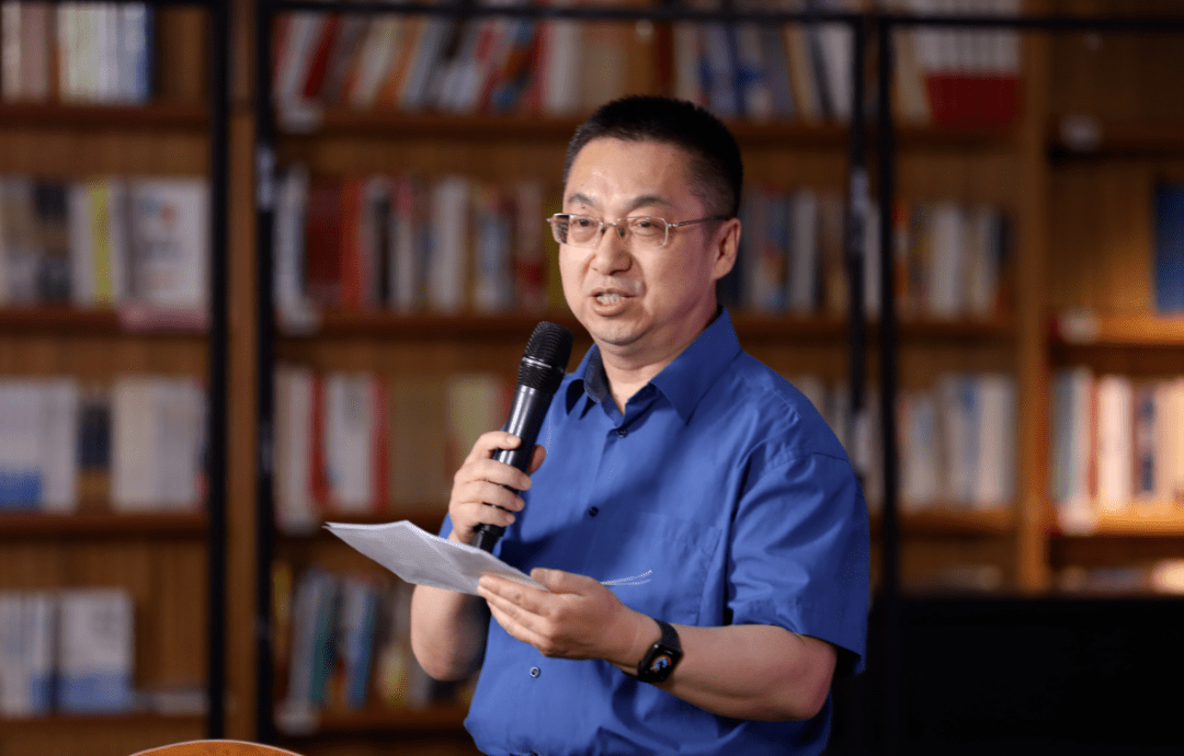 每一粒尘埃都是星辰:茅奖作家陈彦新书《星空与半棵树》发布_中国作家