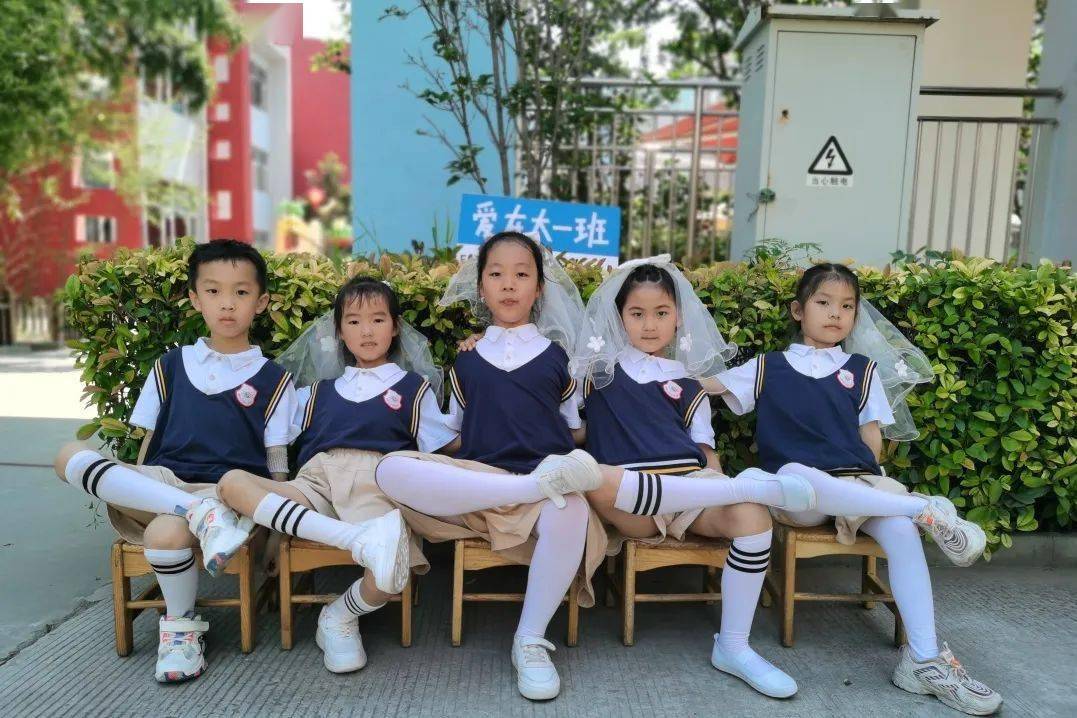 当"毕业照"遇上"峰峰娃",心都萌化了～_幼儿园_妈妈_亲爱的