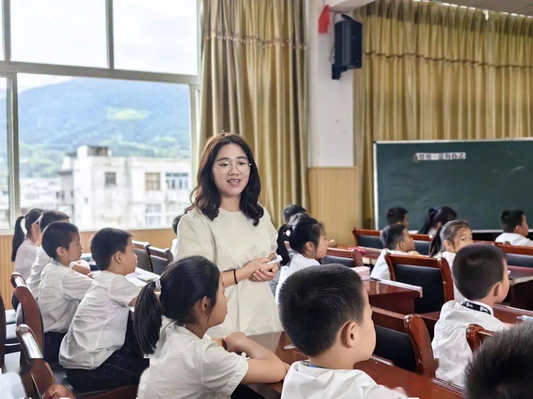 书香浸润童年 阅读点亮人生 | 庆元县实验小学阅读共同体暨刘双双名师