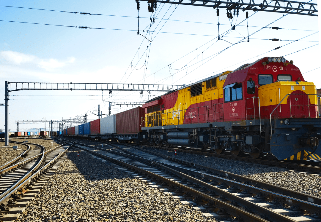 【拓市场】阿拉山口铁路口岸通行中欧(中亚)班列突破3000列_运输_通关