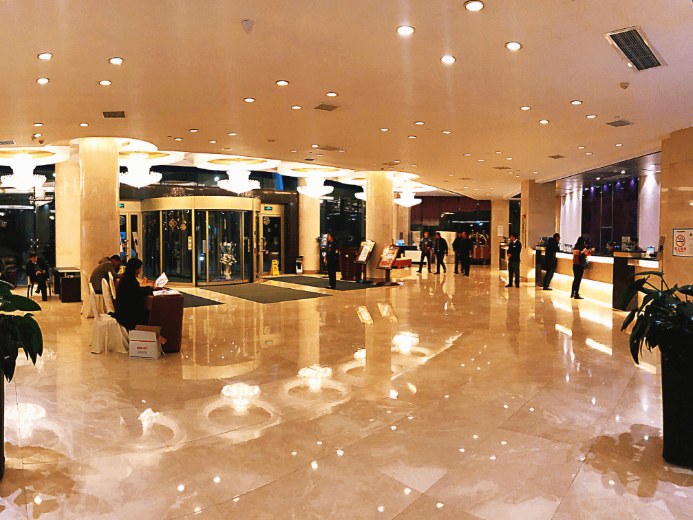 打卡索菲亚国际大酒店,花式解锁都市度假新体验!_青岛_崂山_房间