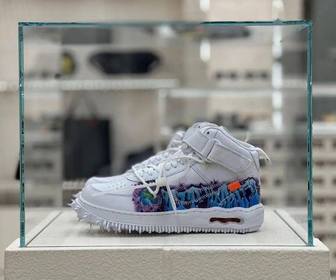 本月发售！OW × Nike Air Force 1 Mid “Graffiti”终于来啦！_Off-White