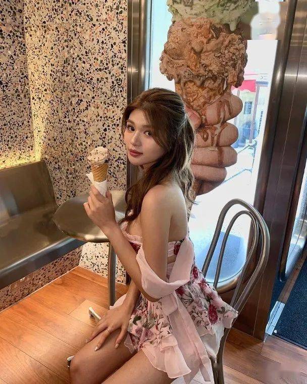 港姐2023|学霸michelle与嫩版蔡依林率先庆祝晋级?_庄子璇_竞选_后冠