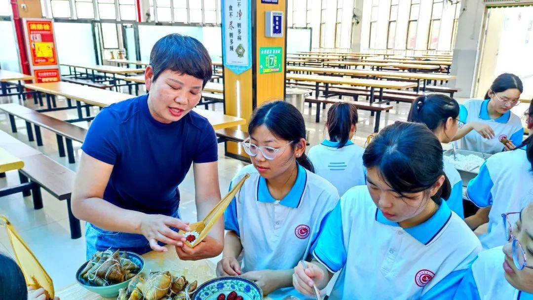 桃李园餐厅为本次