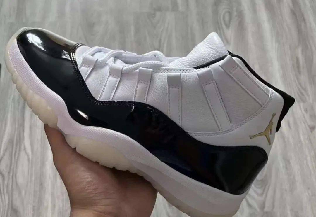 今年必入aj11?dmp完整实物更新!_jordan_air_漆皮