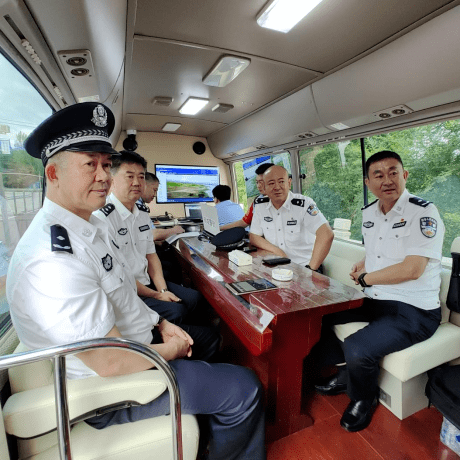 督导检查安保工作在活动现场相关领导副市长,市公安局局长陈东等6月22