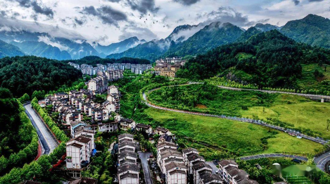 央媒市媒看萬盛丨高山納涼觀雲海_黑山鎮_南門村_內容