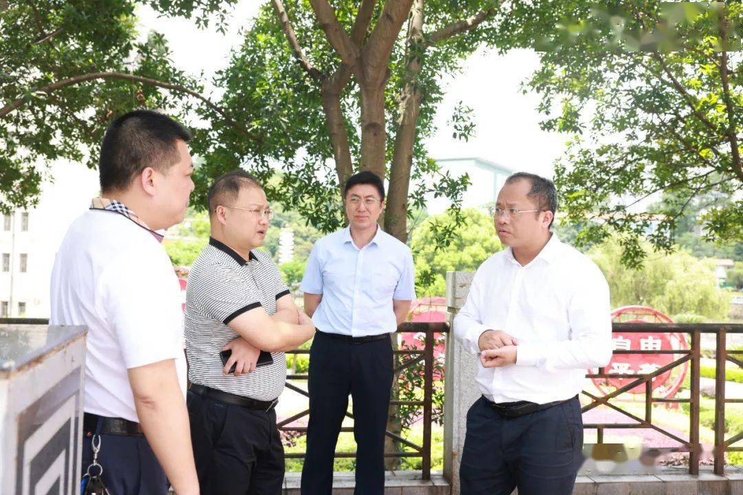 陈夏广调研仁化大桥改造工程强调:科学规划 "快马加鞭"合力打造精品
