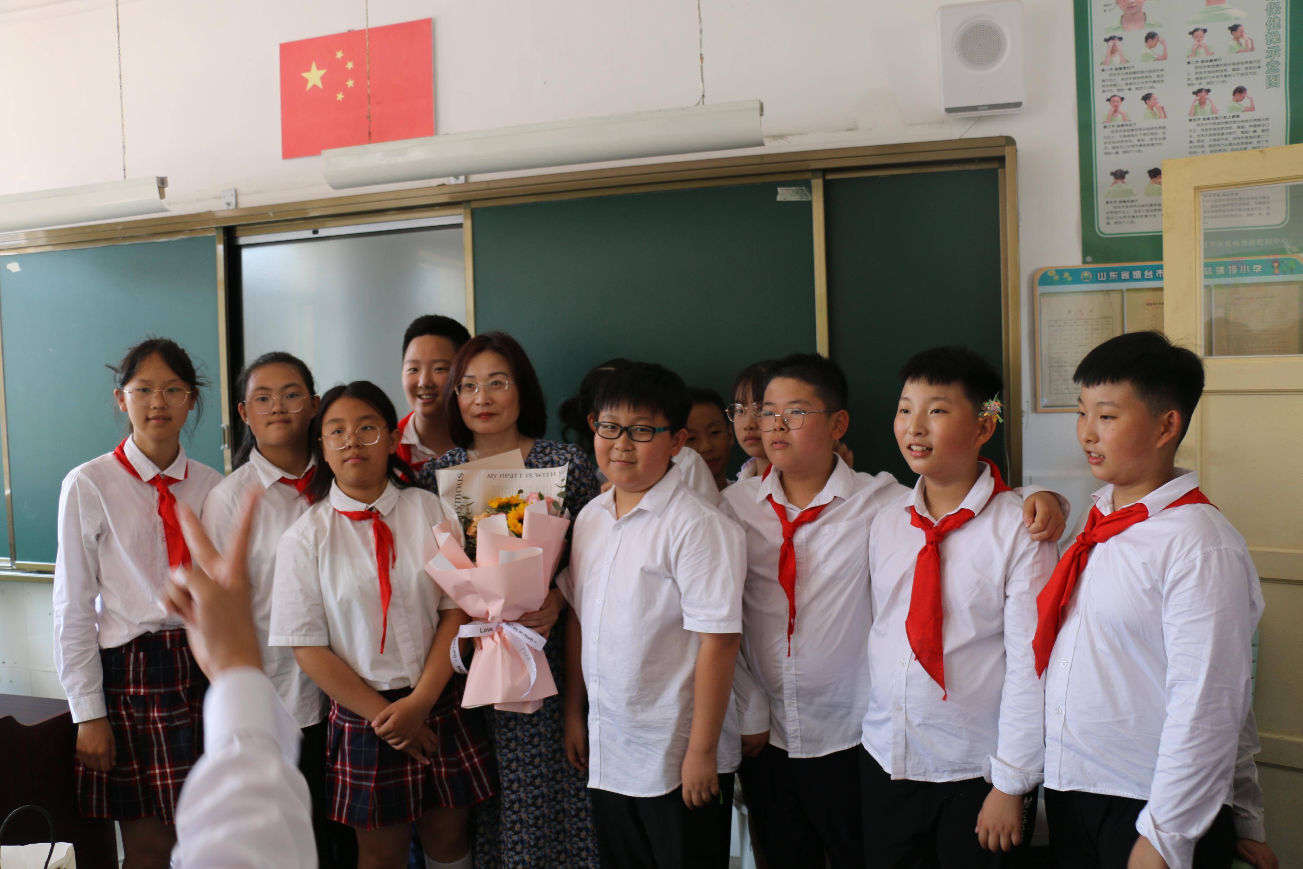 —毓璜顶小学举行2018级毕业典礼