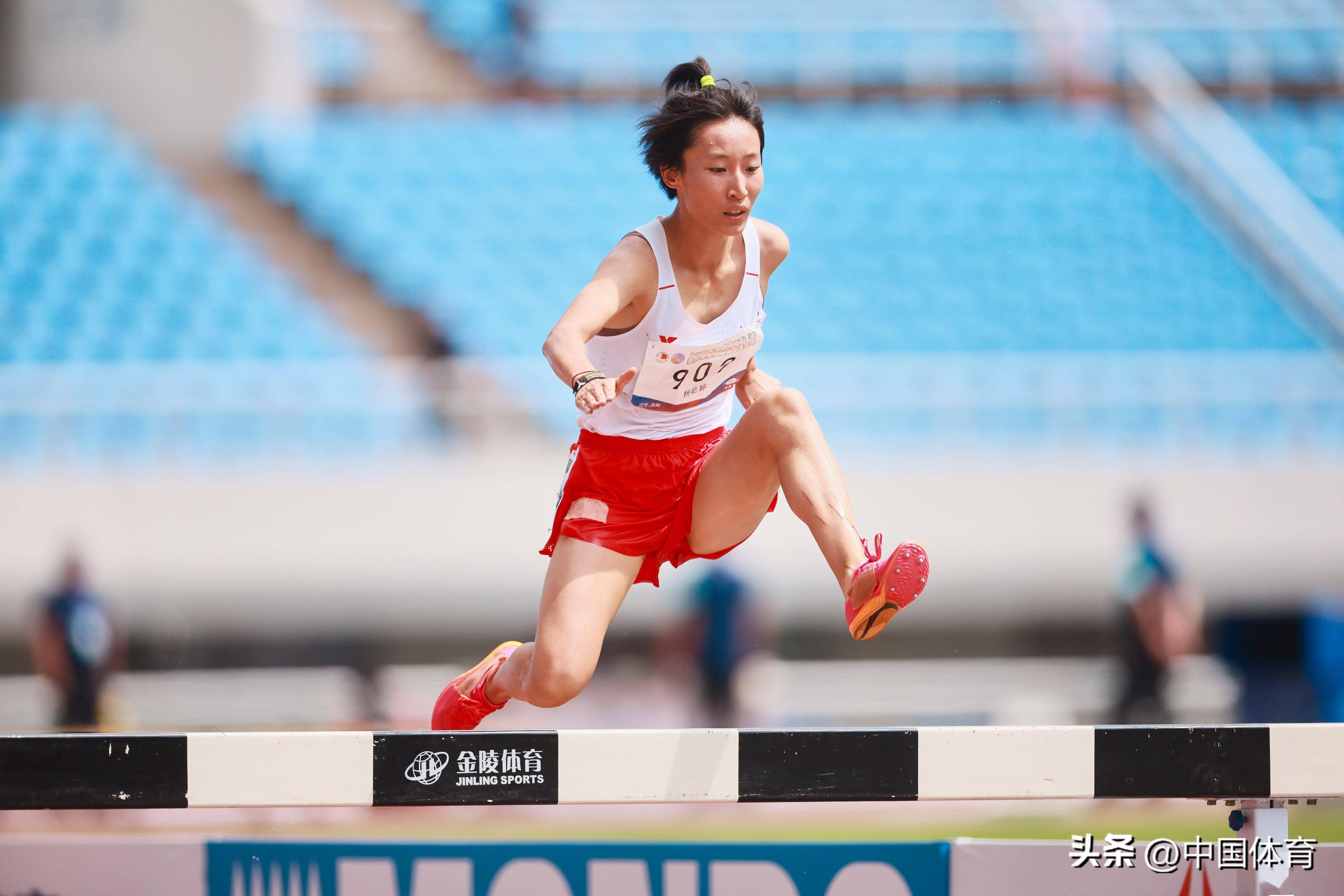 中国女子跳远运动员图片