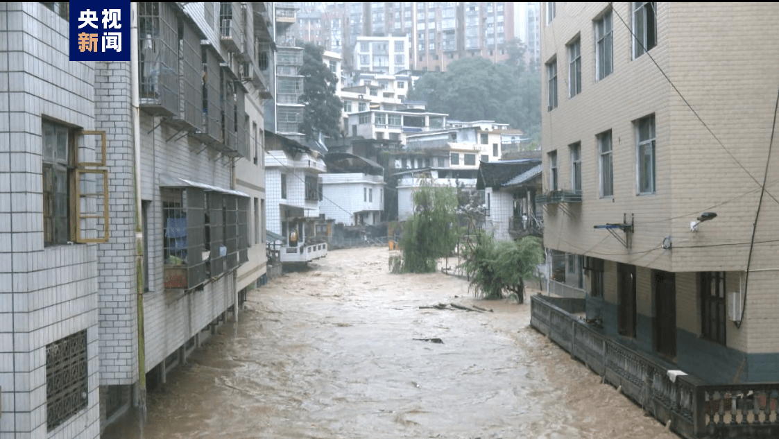 湖南湘西遭遇特大暴雨 多地出现大规模城镇内涝 古丈县 保靖县 降雨