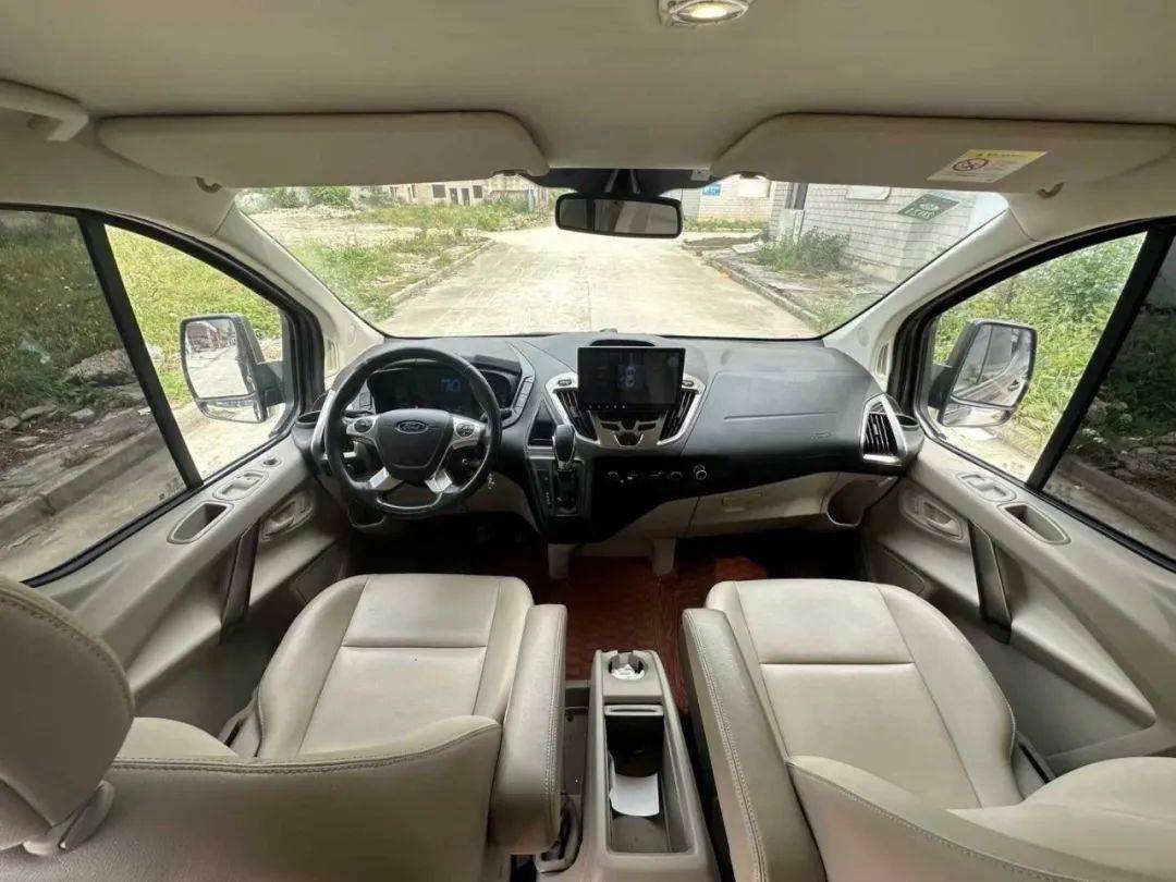 三,16座奔驰商务车往期回顾past activity报名须知:1,报名以车为单位