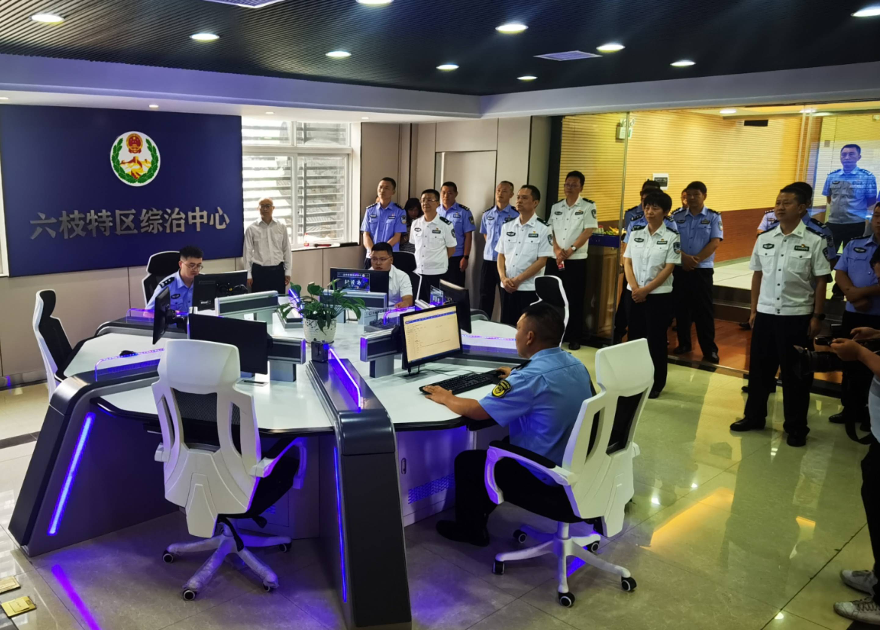 综治,公安"融治理",激活基层治理新功能_六枝特区_网格_工作