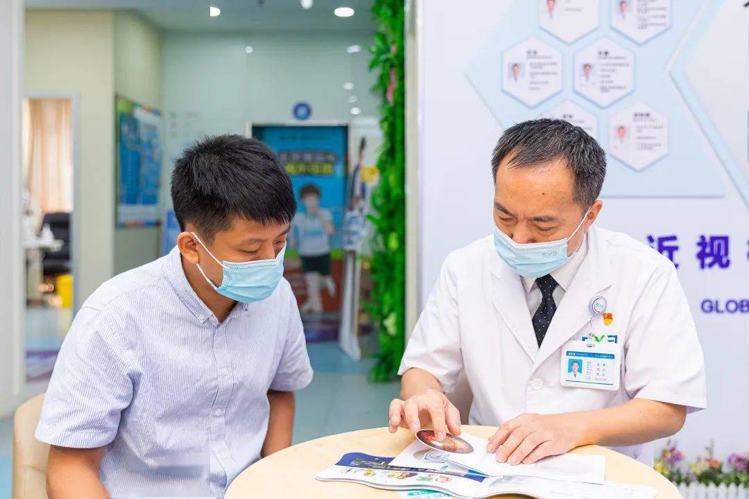 "追光"40年,他为无数患者寻找光明_孙康_手术_医生