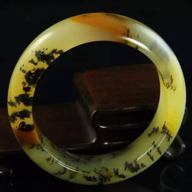 黄龙玉水草花有假的吗?_和田玉_颜色_龙陵县