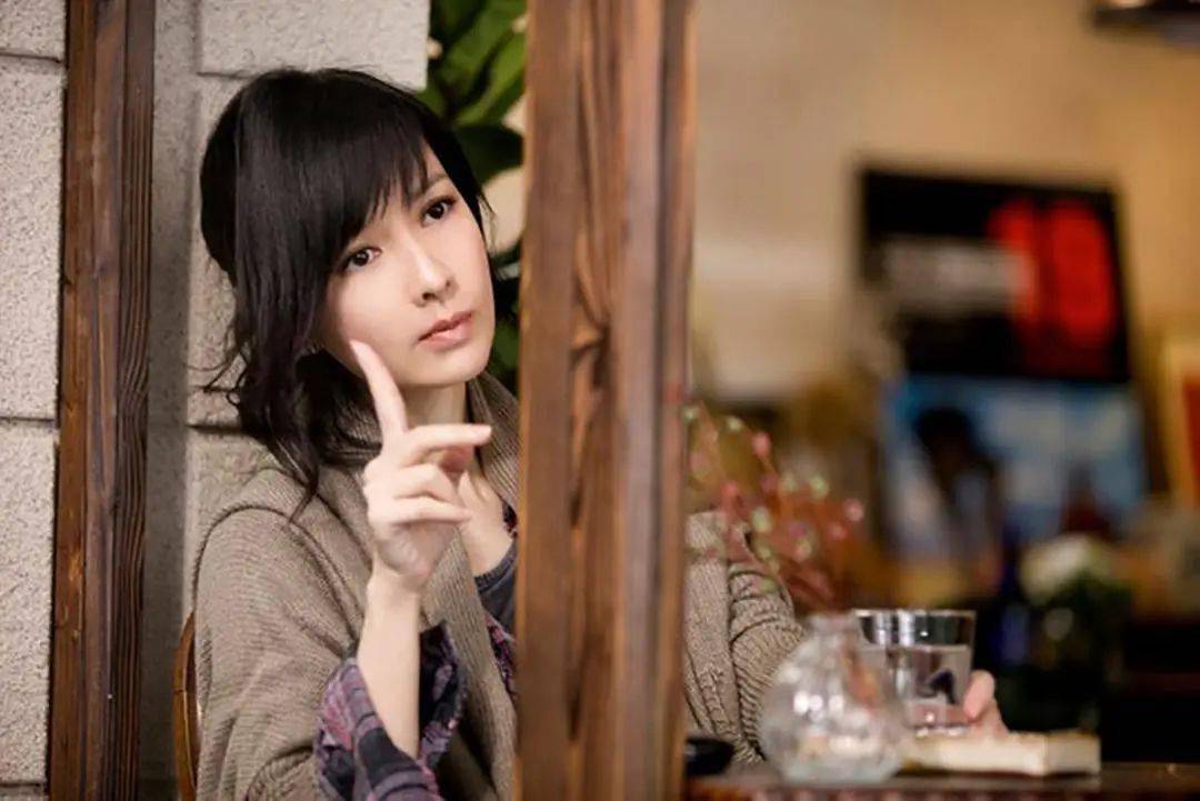 2010年,周慧敏参演《得闲炒饭》.1995年,周慧敏参演剧集《刀马旦》.