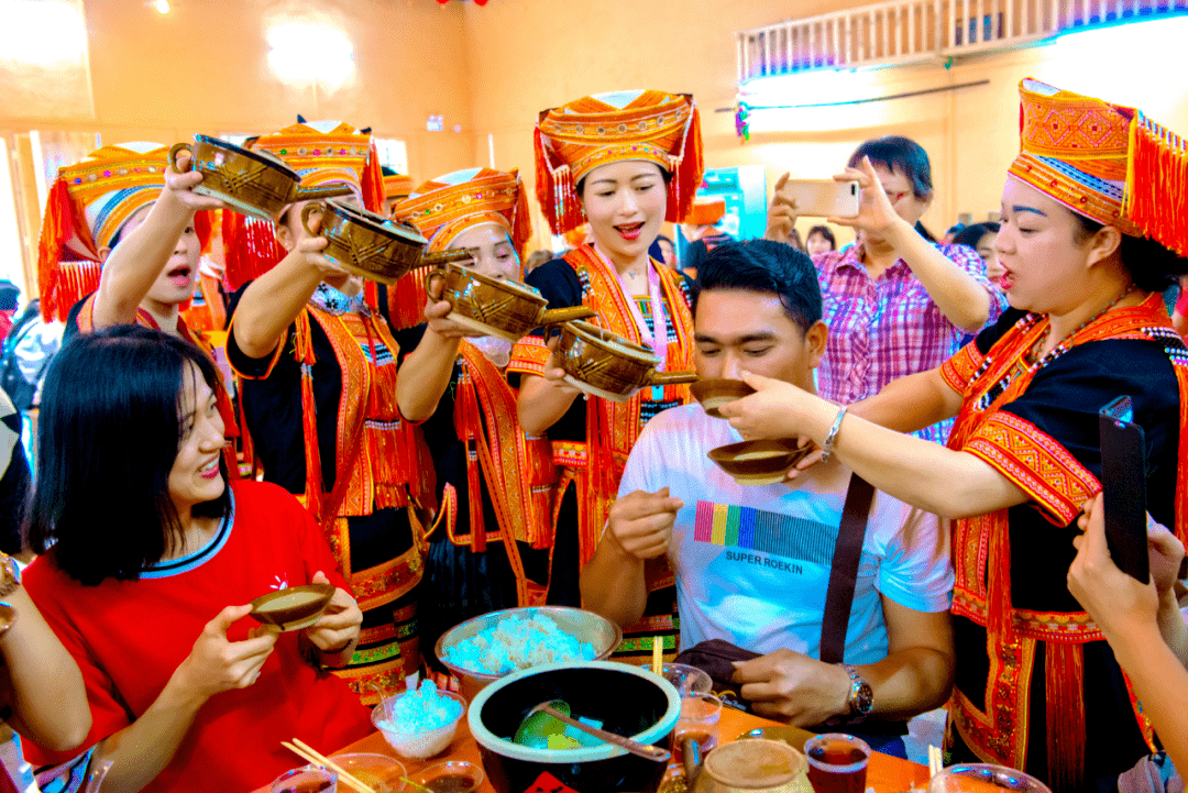 古占_瑶寨_度假村