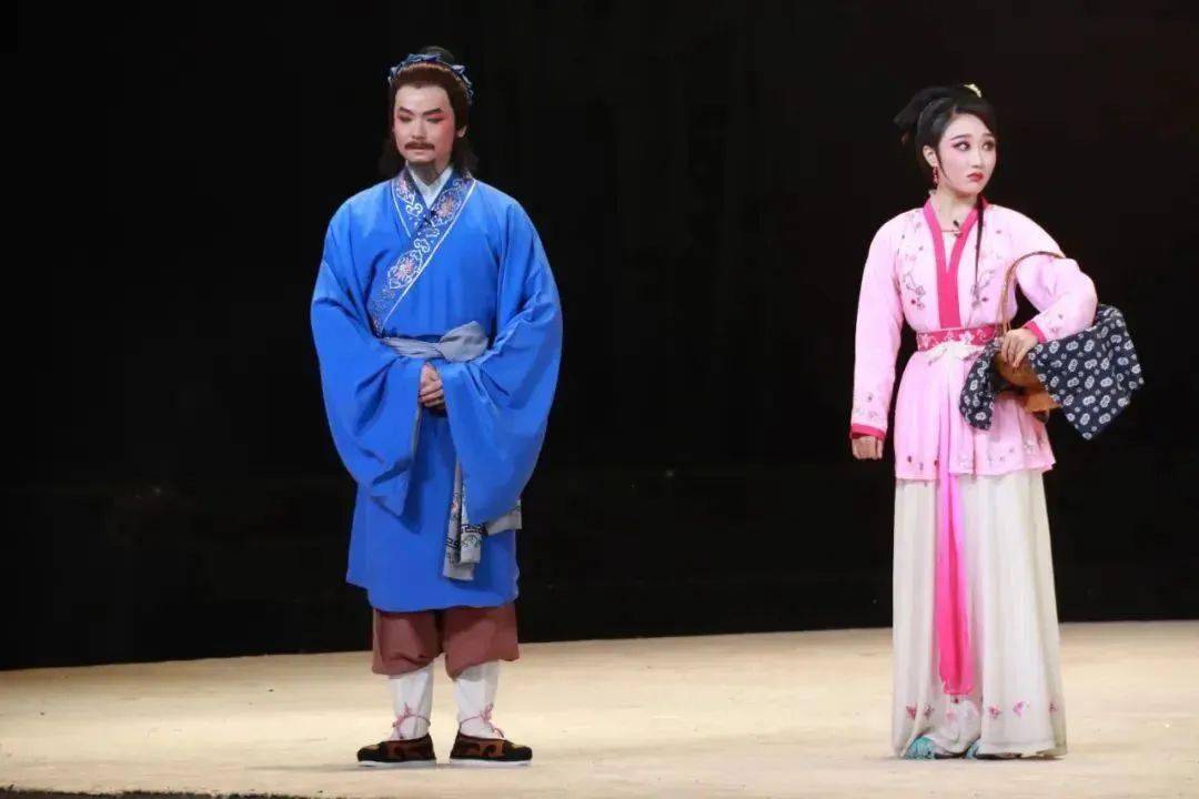 汪晨晨:崇德尚艺 传承中华优秀传统文化_青年_戏曲_黄梅