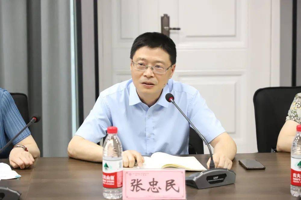 陈忠校长表示,本次实地调研对湖州市中医药工作以及湖州中医院有了更