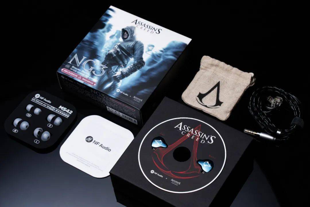育碧推出《刺客信条》联名款NG3入耳式游戏耳机 标配复古收纳包以及4对硅胶耳套