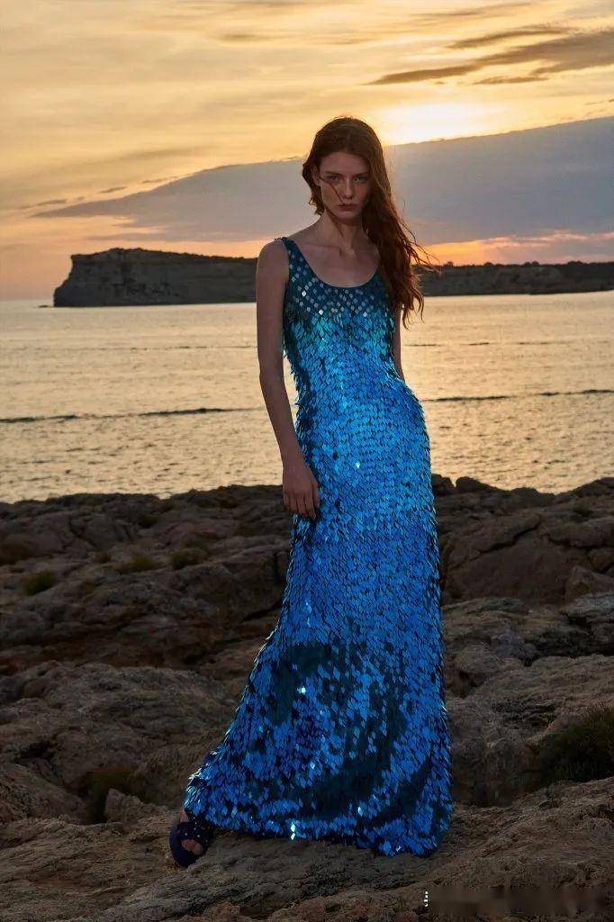 海洋风的穿搭,真的很沁凉又自由!