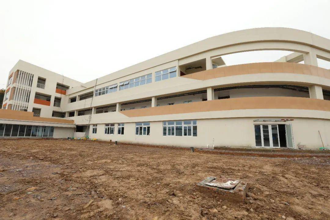 寿宁五中多功能场馆除寿宁一中迁建项目外,该县还谋划建设了寿宁五中"