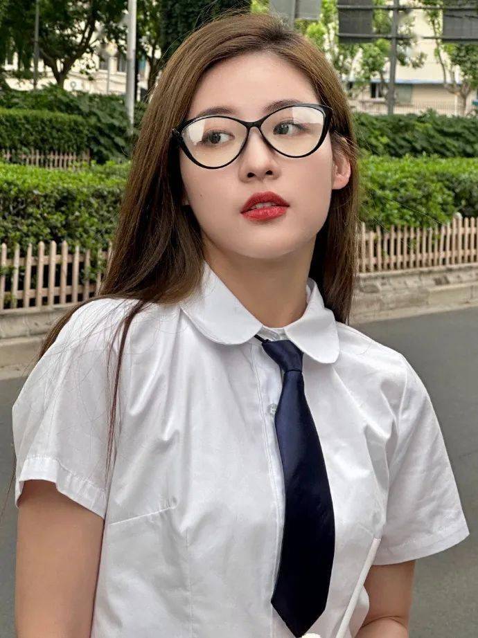 女星校服穿搭大赏