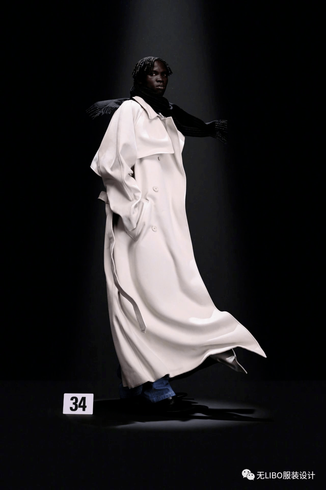 balenciaga(巴黎世家)-第52季高级定制时装系列亮相法国巴黎.