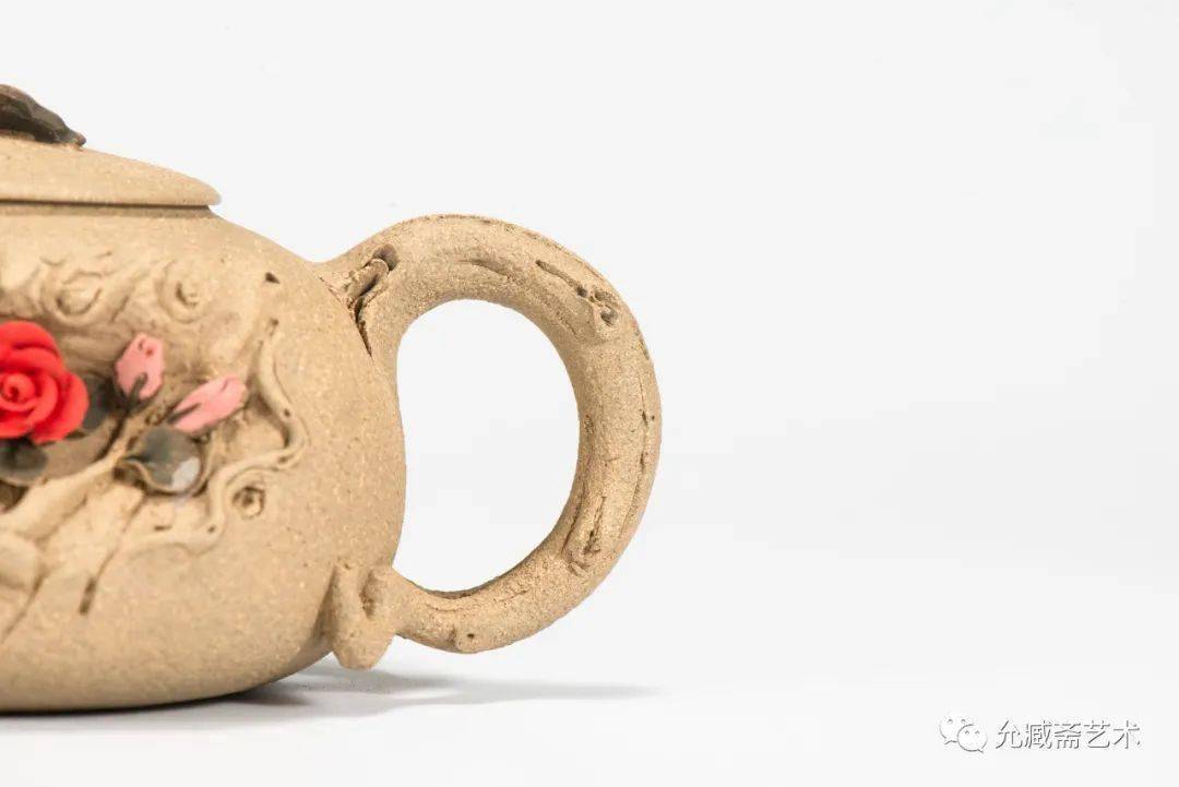 季杏芬高级工艺美术师优秀中青年陶艺家江苏省工艺美术学会会员宜兴