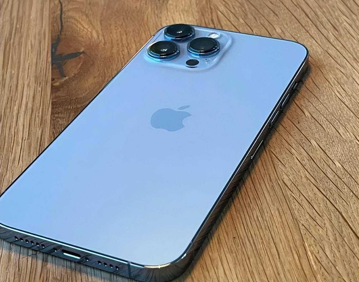 因为升级实在是太小,去年从iphone 13 pro max升级到iphone 14 pro