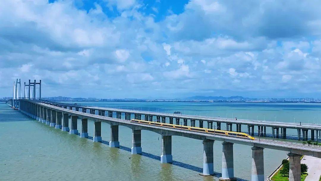 高速动车组"飞跃"泉州湾_福厦_试验_英姿