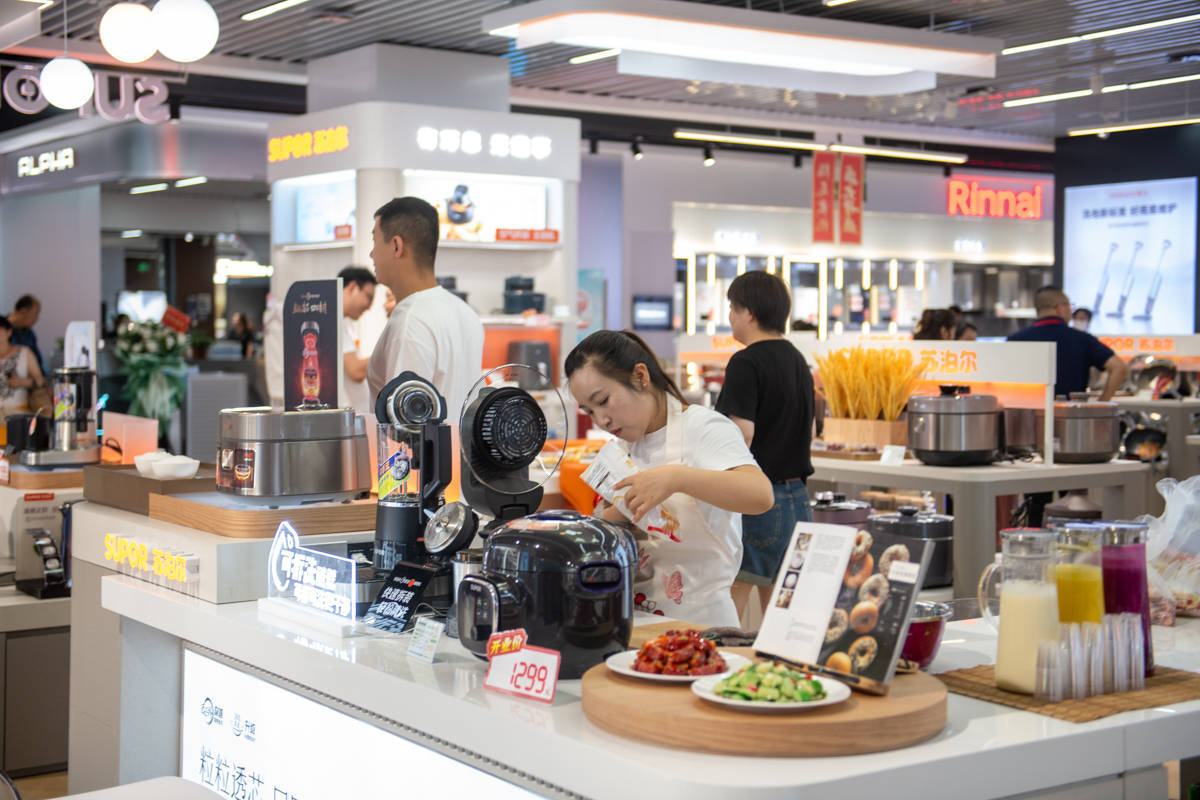 新百电器东方红店重装开业_宁夏_消费者_家电