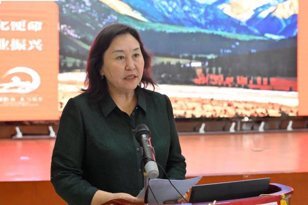 伊犁州党委副书记,宣传部部长,教育工委书记库兰·赛富汗在致辞中表示