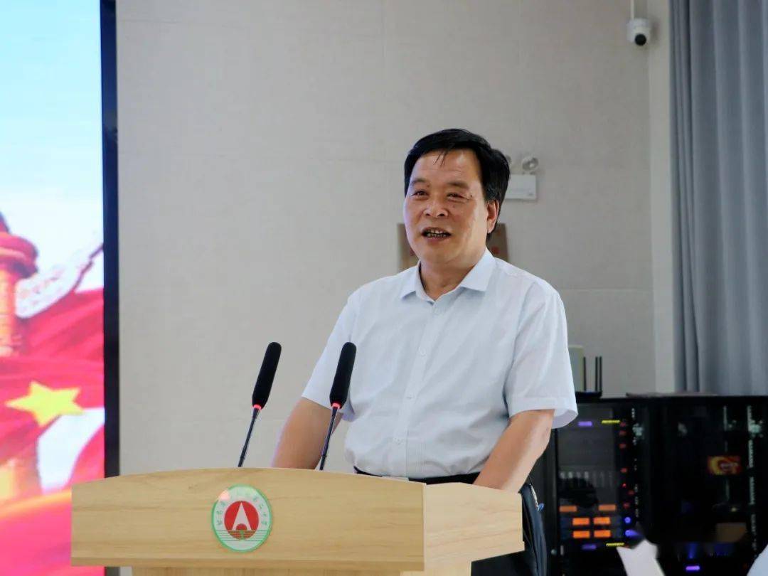 临洮二中校长王旭东对2023年高考备考工作进行了全面总结,对2024届