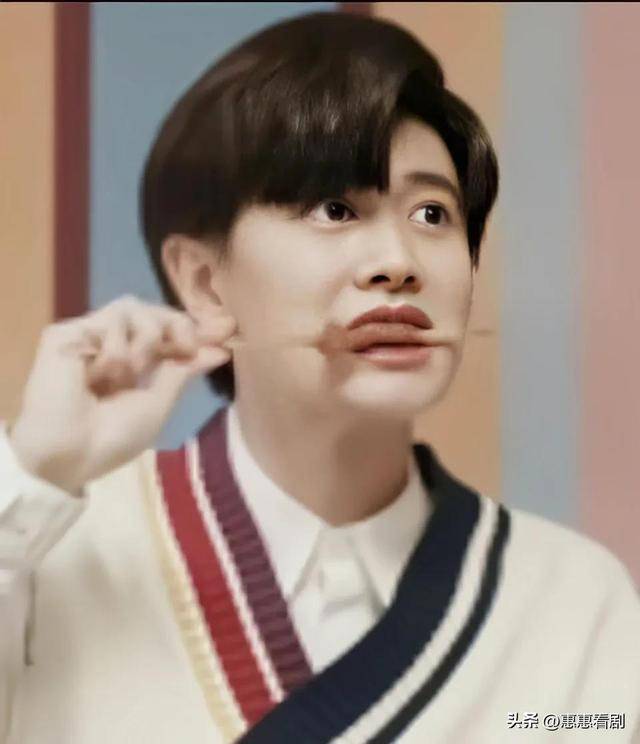 谁说任嘉伦只有古装顶,明明现代装也是相当炸裂啊[捂脸]暮色心约我