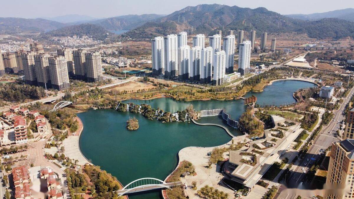 网友投诉希望加快北部山水新城建设及加强交通管理!