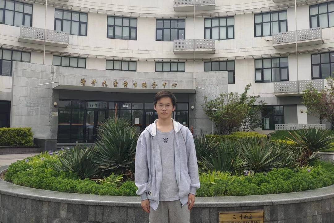 对话"搬砖男孩"林万东:清华毕业之后回到家乡 是我最好的归宿|封面深