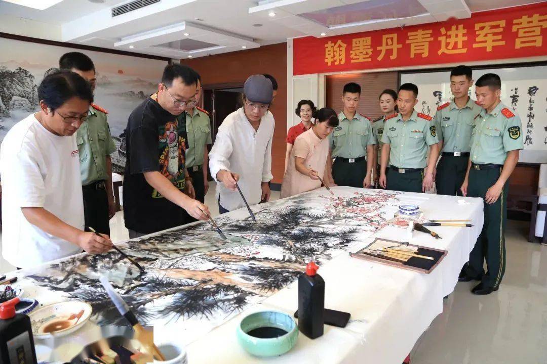 书画进军营·翰墨写深情丨金华市书画名家进军营挥毫泼墨庆八一_文化