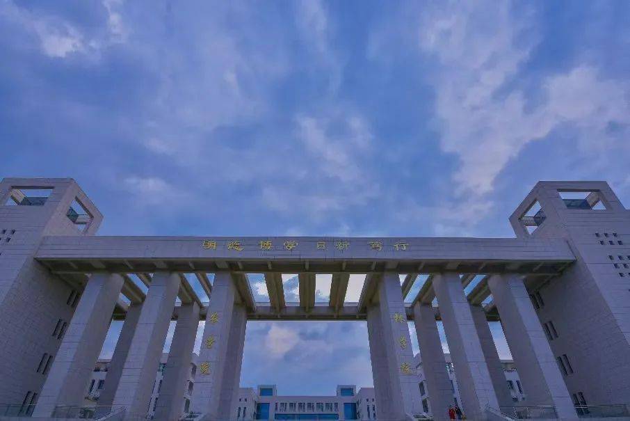 校园_艺术_历史