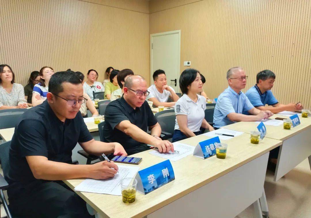 超声科举办首届规培生病例汇报竞赛_进行了_诊断_舒海军