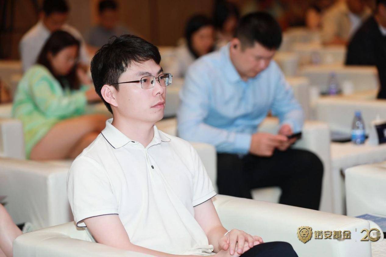 同花顺爱基金副总经理林海明,浙江财闻传媒科技有限公司总经理朱剑平