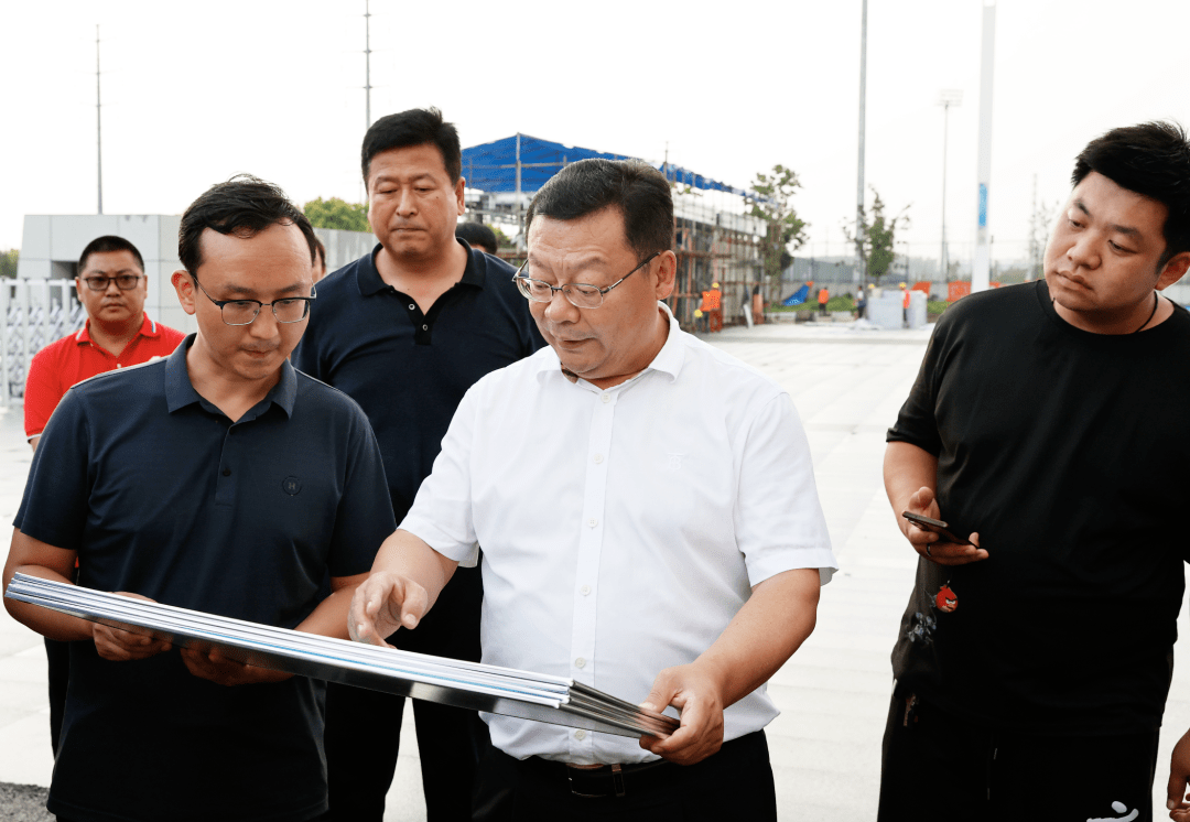 华景斌赴长春奥体公园调研检查第一届市运会主场馆准备情况