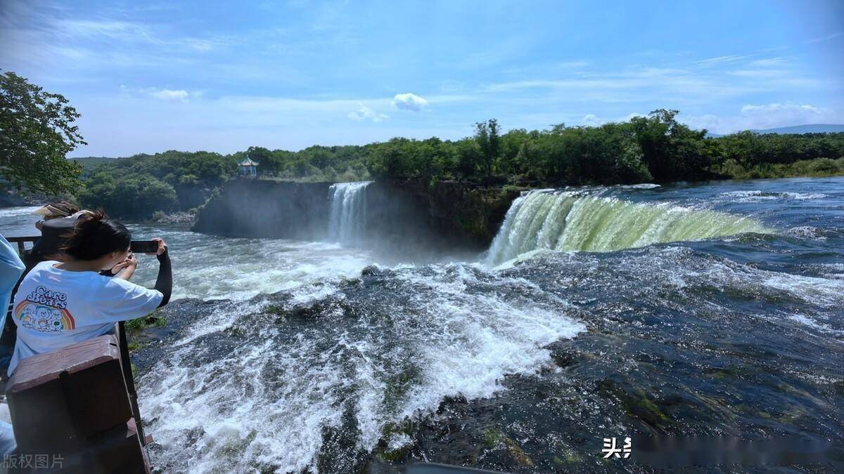 哈尔滨镜泊湖景点介绍图片